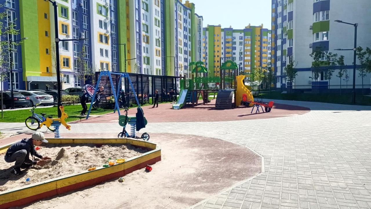 069 Apartment Near Airport In A New Building Kiew Exterior foto