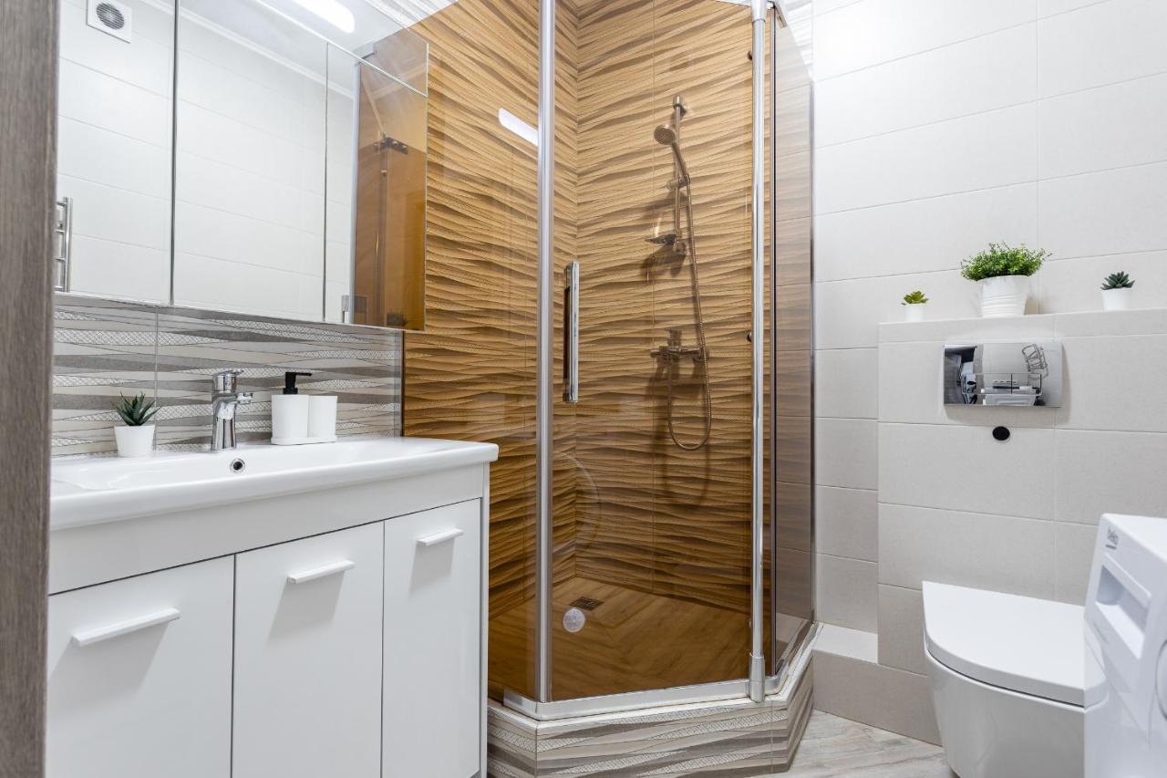 069 Apartment Near Airport In A New Building Kiew Exterior foto